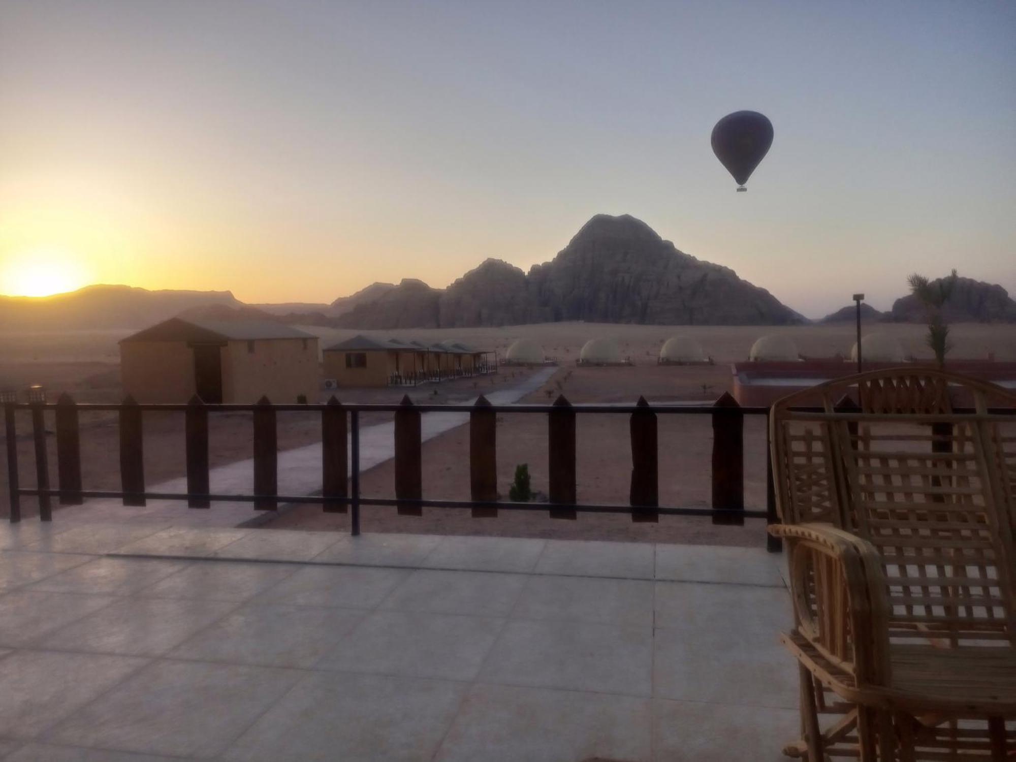 Landscape Rum Camp Hotell Wadi Rum Exteriör bild
